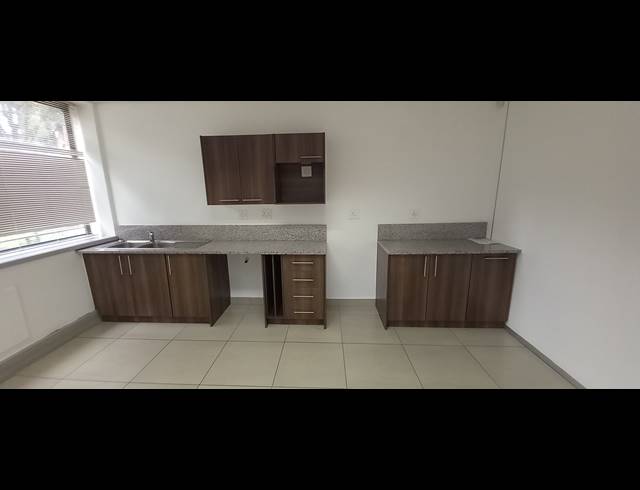 366M² OFFICE TO LET IN WOODMEAD